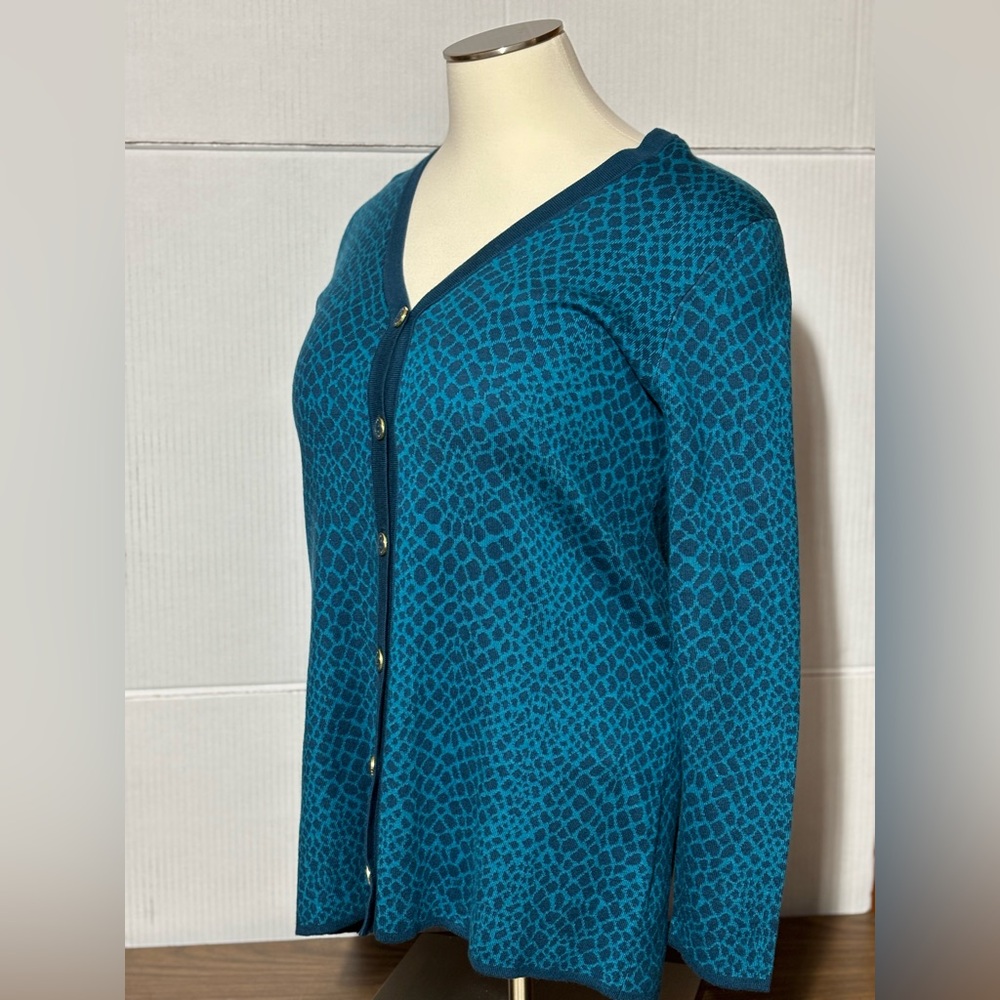 Isaac Mizrahi Live 1X Blue Patterned Cardigan button front NWOT 32” length